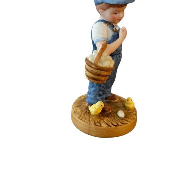 COUNTRY STORE, LIMITED EDITION “ Little Farmers” porcelain figurine - Picture 3 of 9